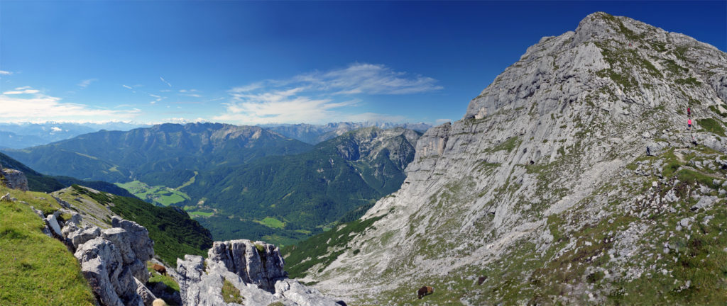 Der Guffert baut sich vor uns auf