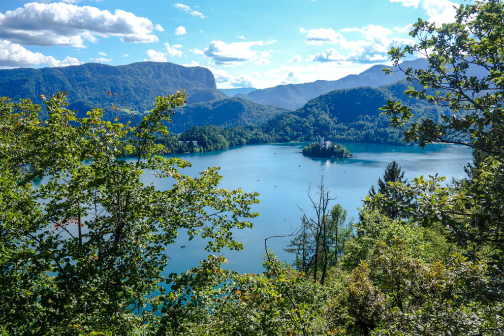 Blick auf den See Bled und seine Insel
