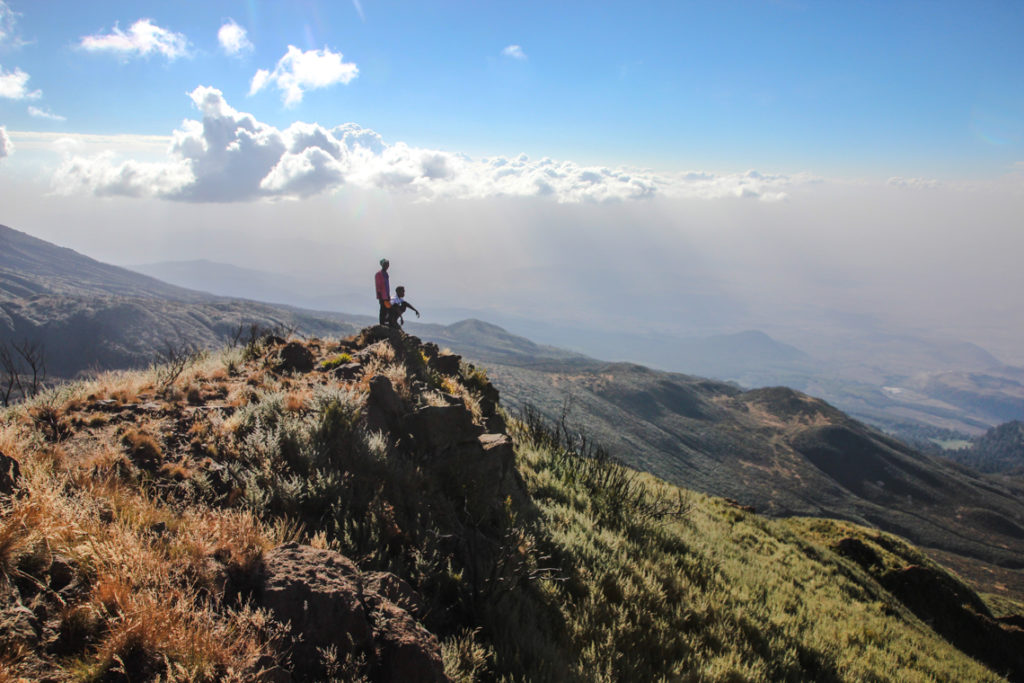 Auf dem Gipfel des Little Meru