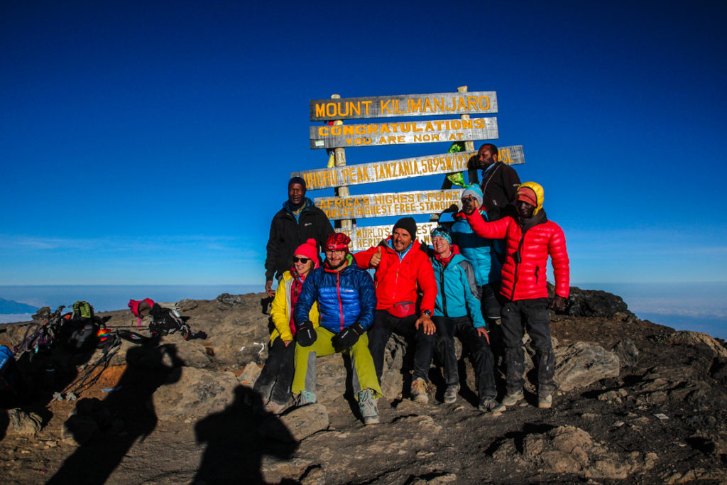 Geschafft! Um kurz vor 7 am Uhuru Peak