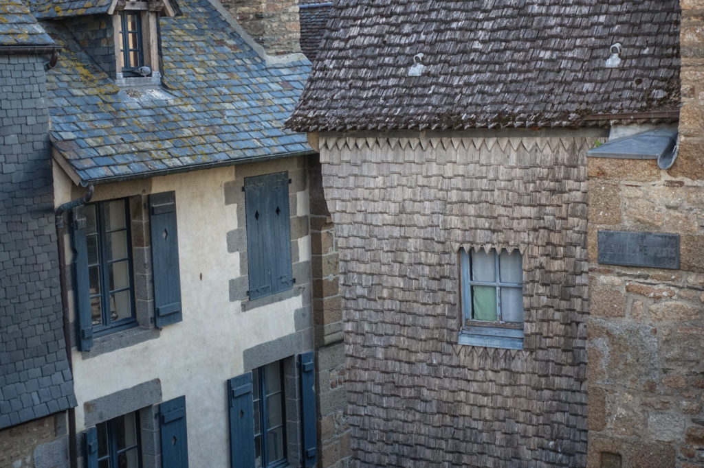 Fassen der Gassen von Mont Saint Michel