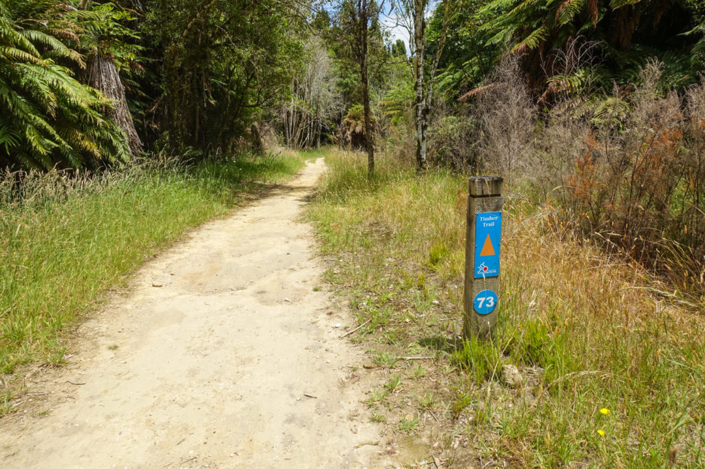 Kilometermarkierungen auf dem Timber Trail
