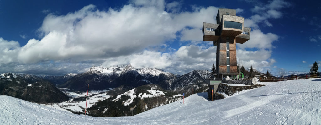 Das 30m hohe Jakobskreuz
