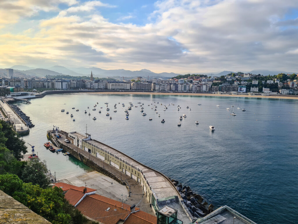 Blick auf San Sebastian vom Hügel Urgull