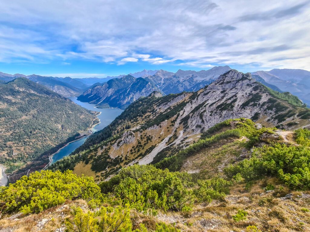 Blick vom Zunterkopf auf den Plansee