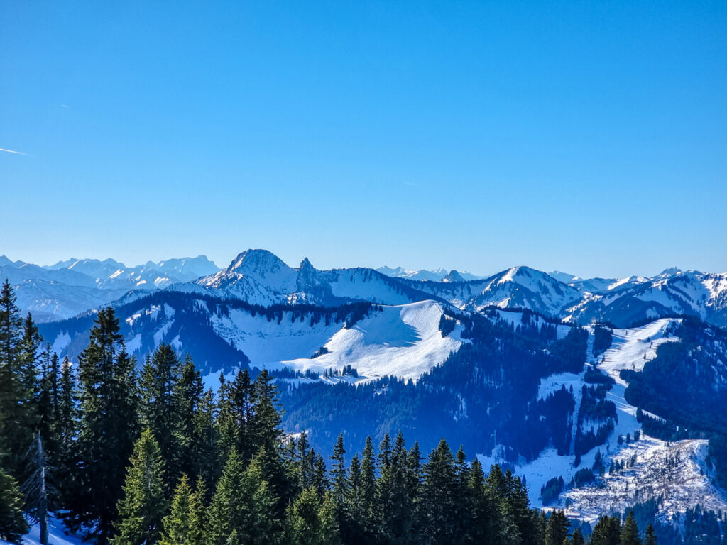 Blick auf Blankenstein und Risserkogel