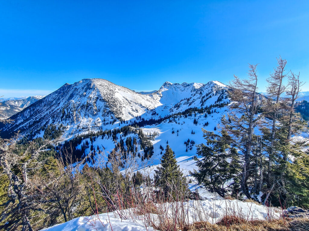 Blick auf Hochmiesing und Rotwand