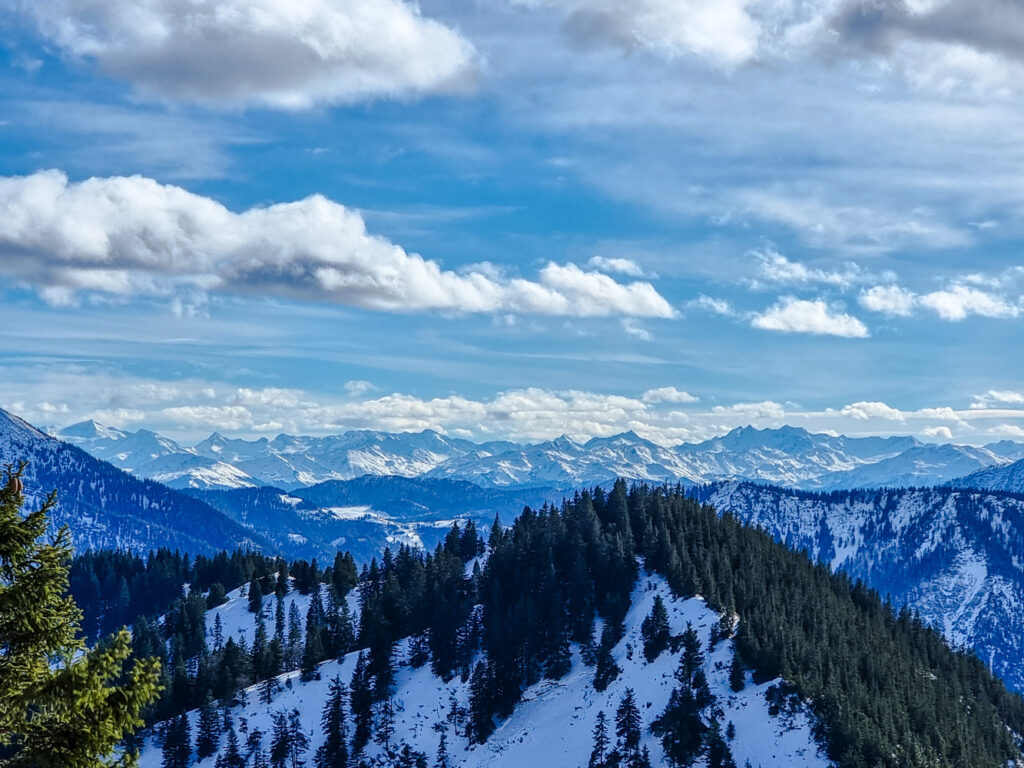 Blick zu den hohen Gipfeln mit Großvenediger