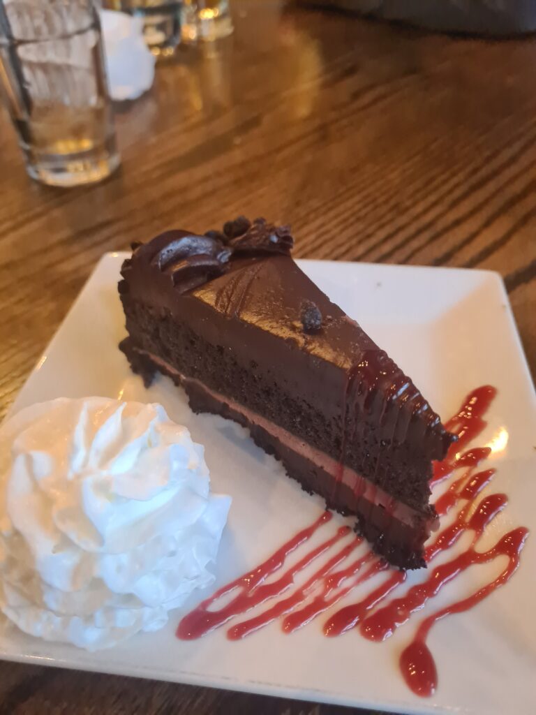 Schokoladenkuchen im Whiskey Creek Restaurant