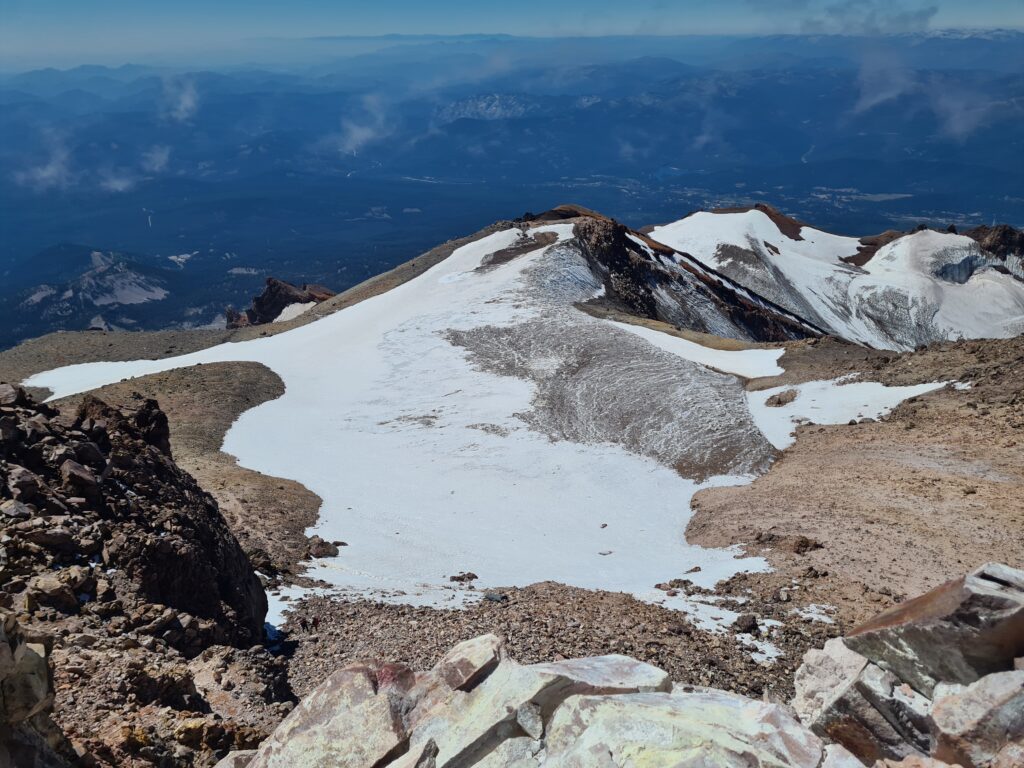 Ausblick vom Gipfel von Mount Shasta