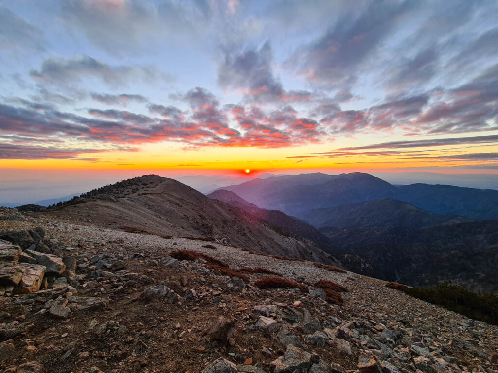 Sonnenuntergang am Gipfel von Mount Baldy