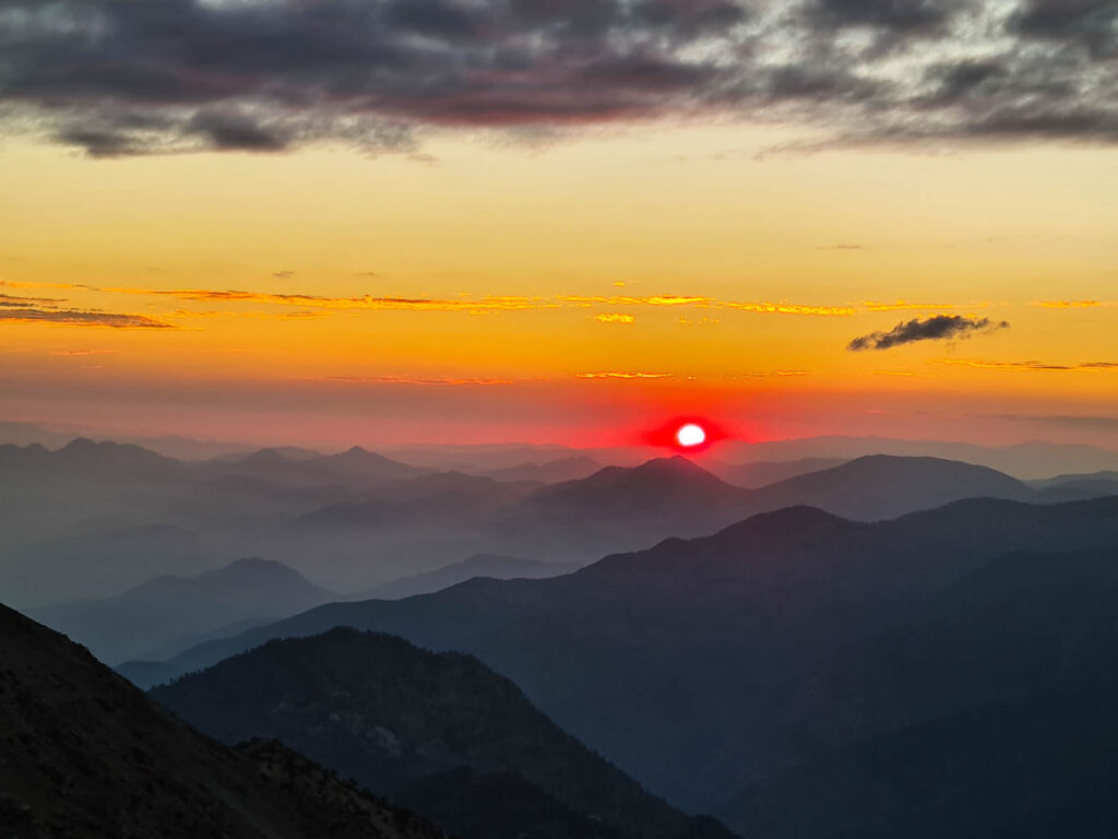 Sonnenuntergang am Gipfel von Mount Baldy