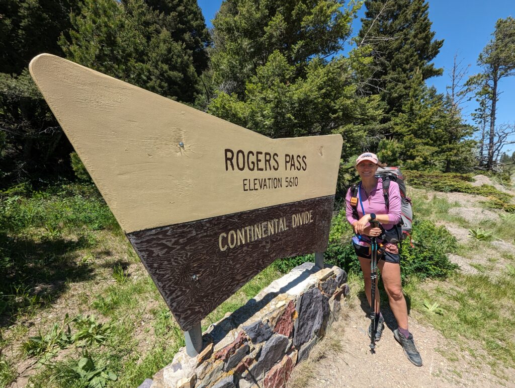 Am Rogers Pass erreichen wir den Highway, von wo aus wir nach Lincoln hitchen können