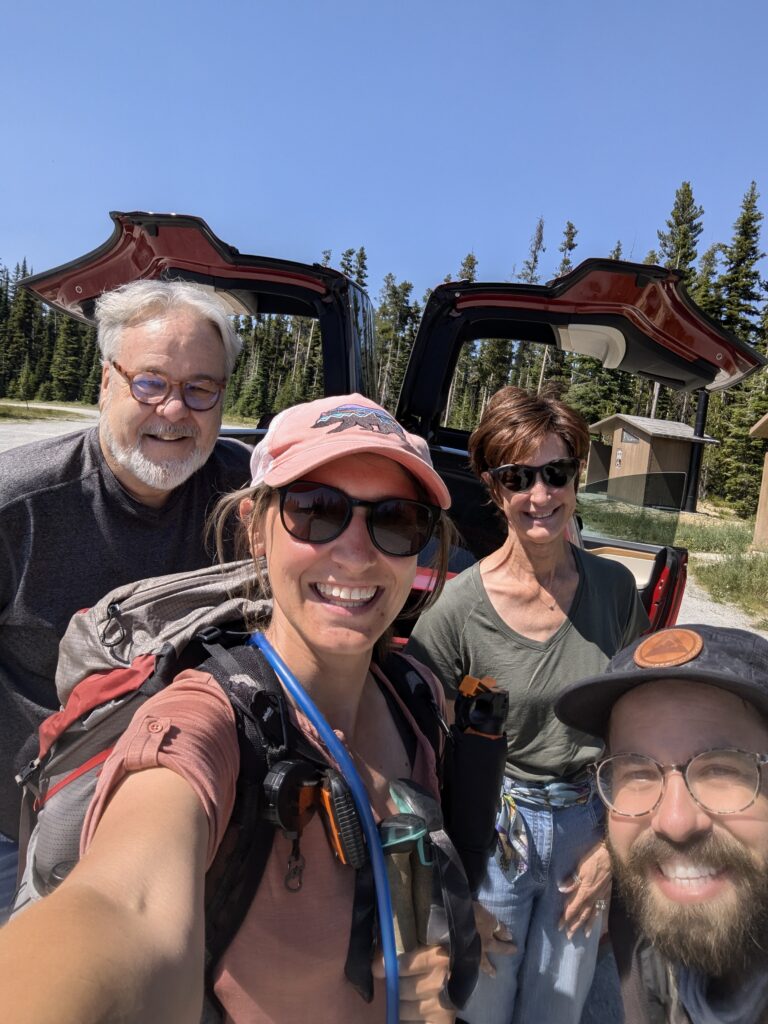 Unser Hitch mit Larry und Debbie in ihrem Tesla
