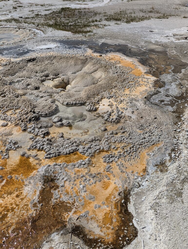 Interessante Strukturen im Yellowstone National Park