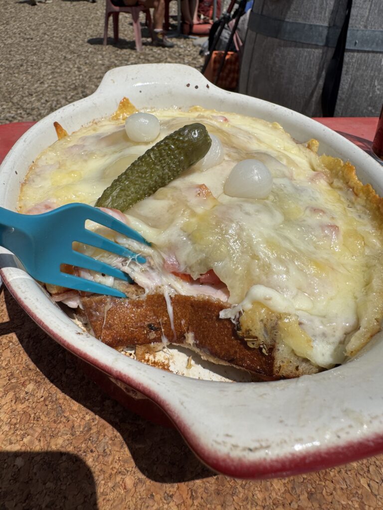 Mittagessen am Alpage de la Peule