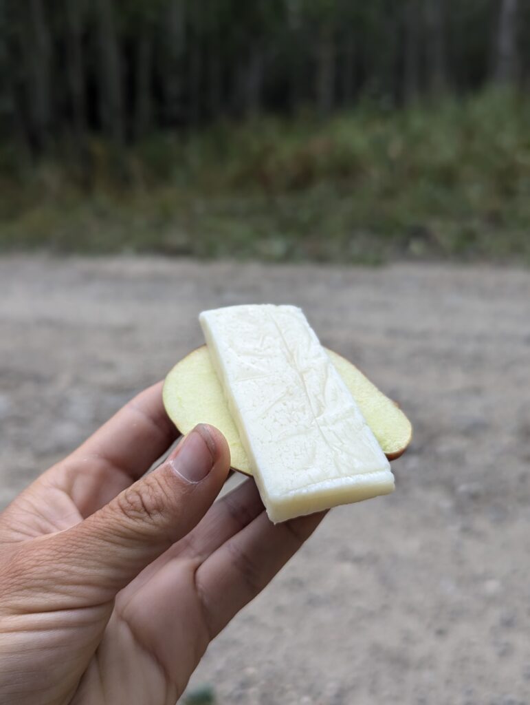 Käse und Apfel ist eine empfehlenswerte Kombination