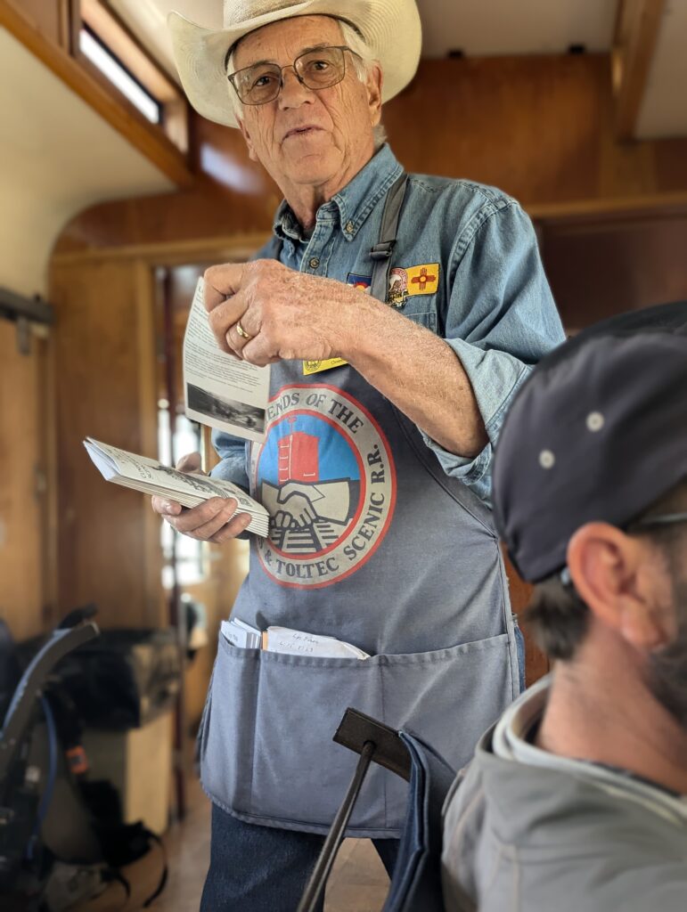Wir bekommen Informationen über die historische Cumbres & Toltec Scenic Railroad