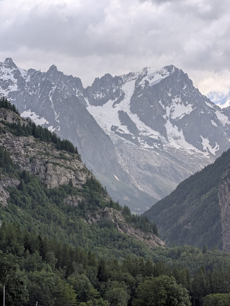 Abstieg nach Courmayeur