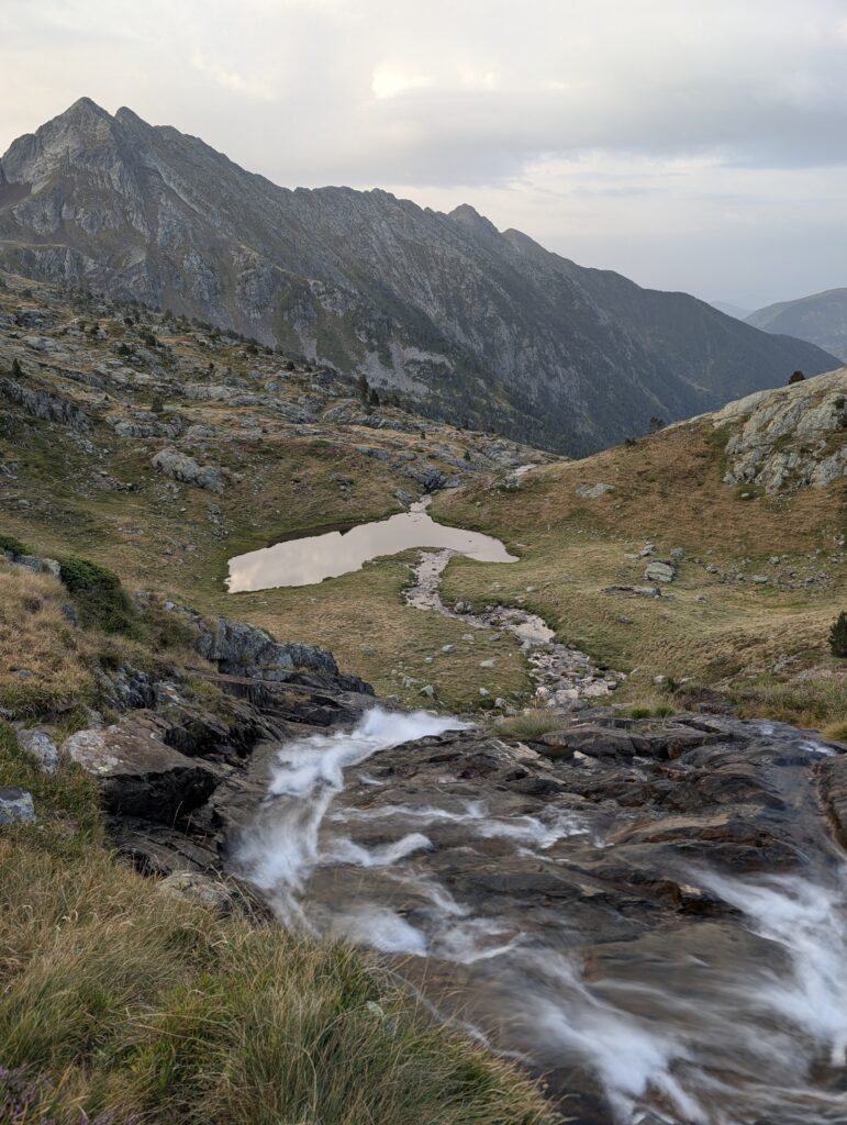 Abstieg zum Lac de Certascan