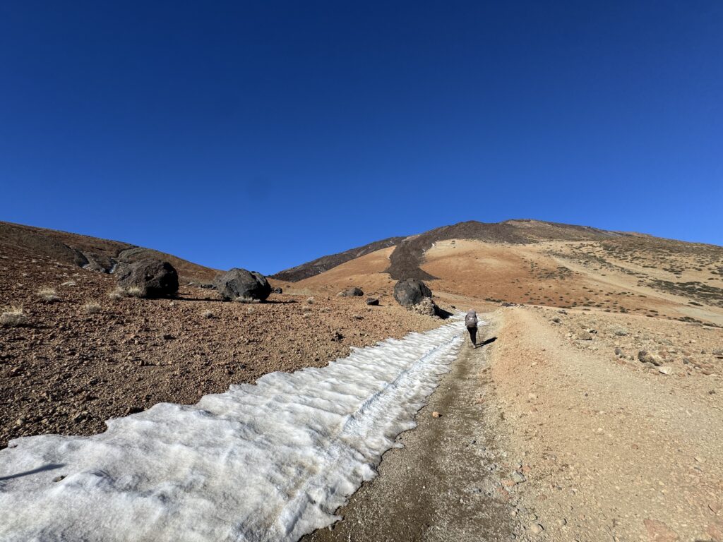 Morgendlicher Aufstieg zum Teide