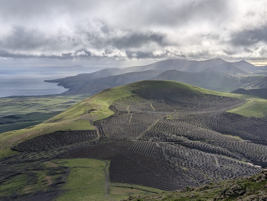 Blick vom Montaña de Guardilama nach Süden