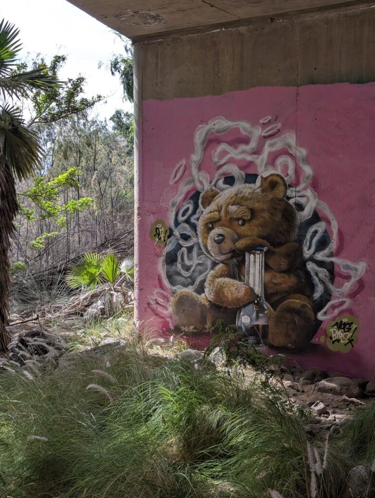 Graffiti unter der Brücke