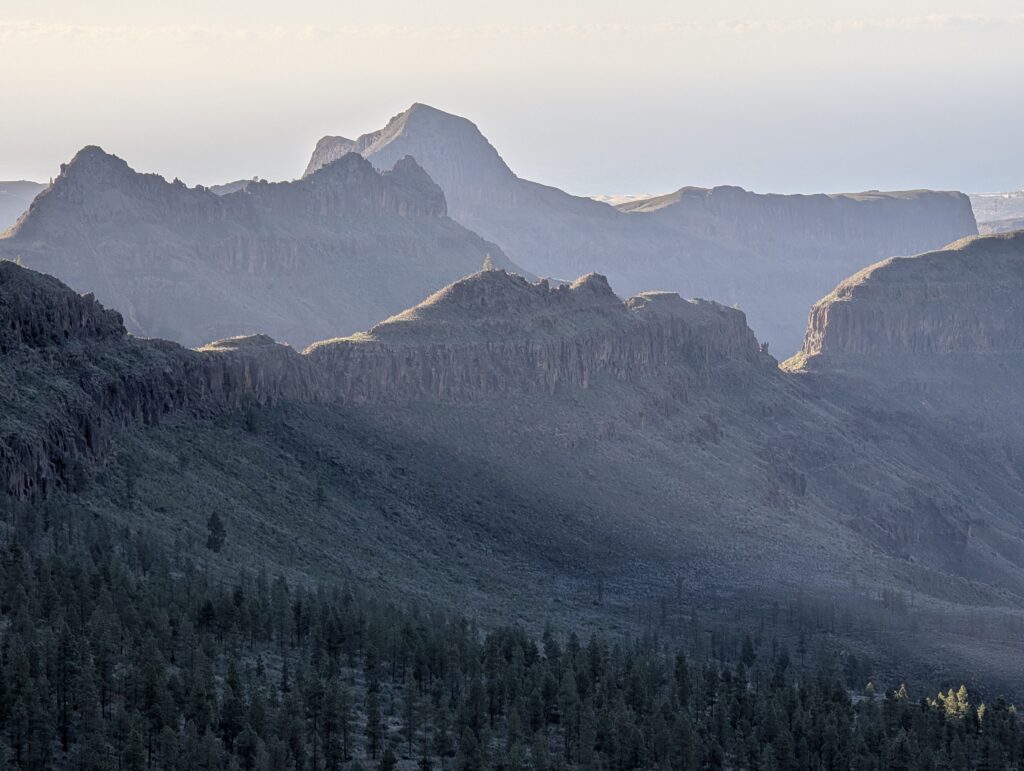 Morgenlicht auf dem GR 131