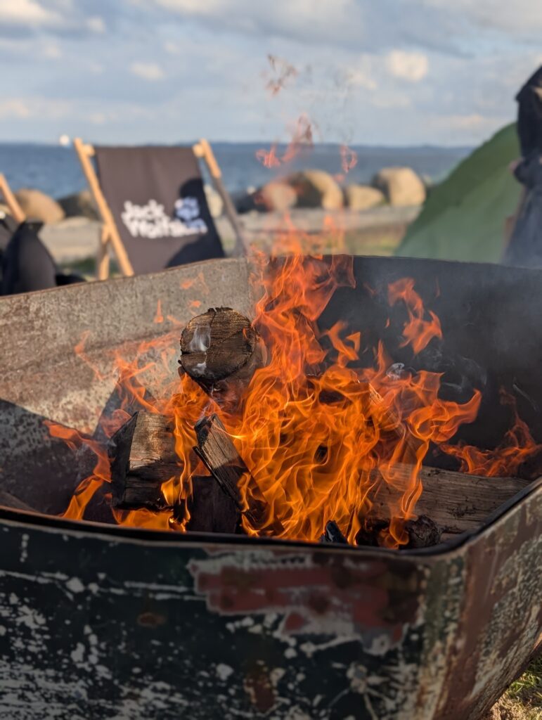Lagerfeuerstimmung am Abend