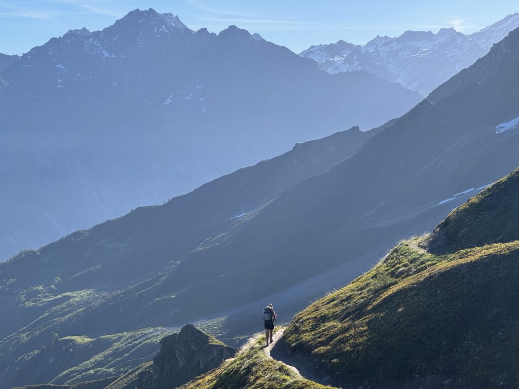Weg zur Cabane Brunet