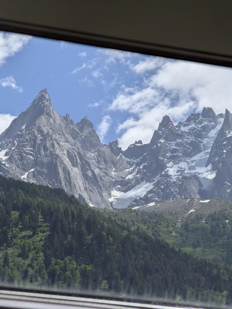 Panoramafenster im Zug nach Chamonix
