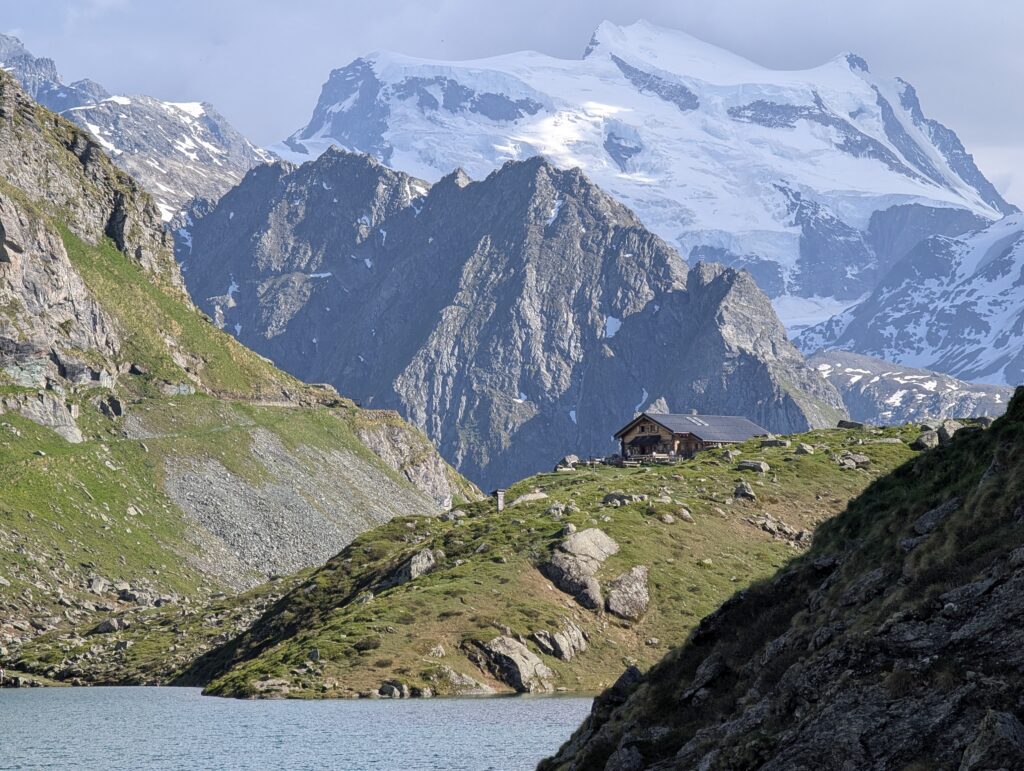 Cabane de Louvie
