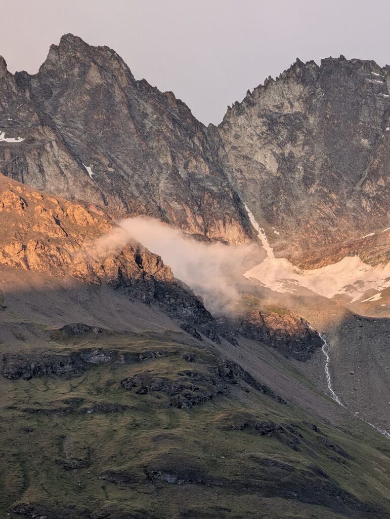 Abendleuchten in den Bergen