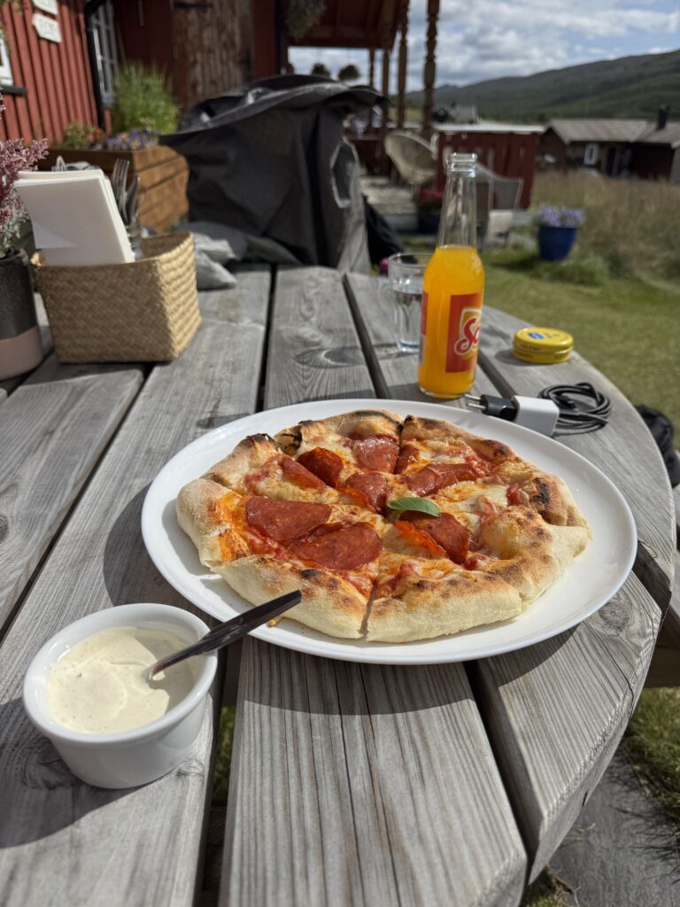 Pizza vom Kyrkjestølen Café