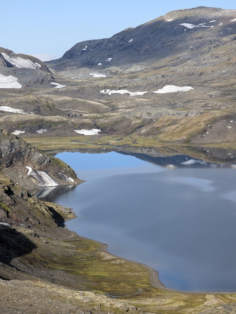 Morgendlicher Blick auf den Omnsvatnet