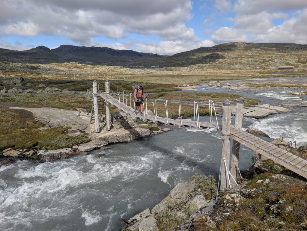 Brücke über den Abfluss vom Finsevatnet