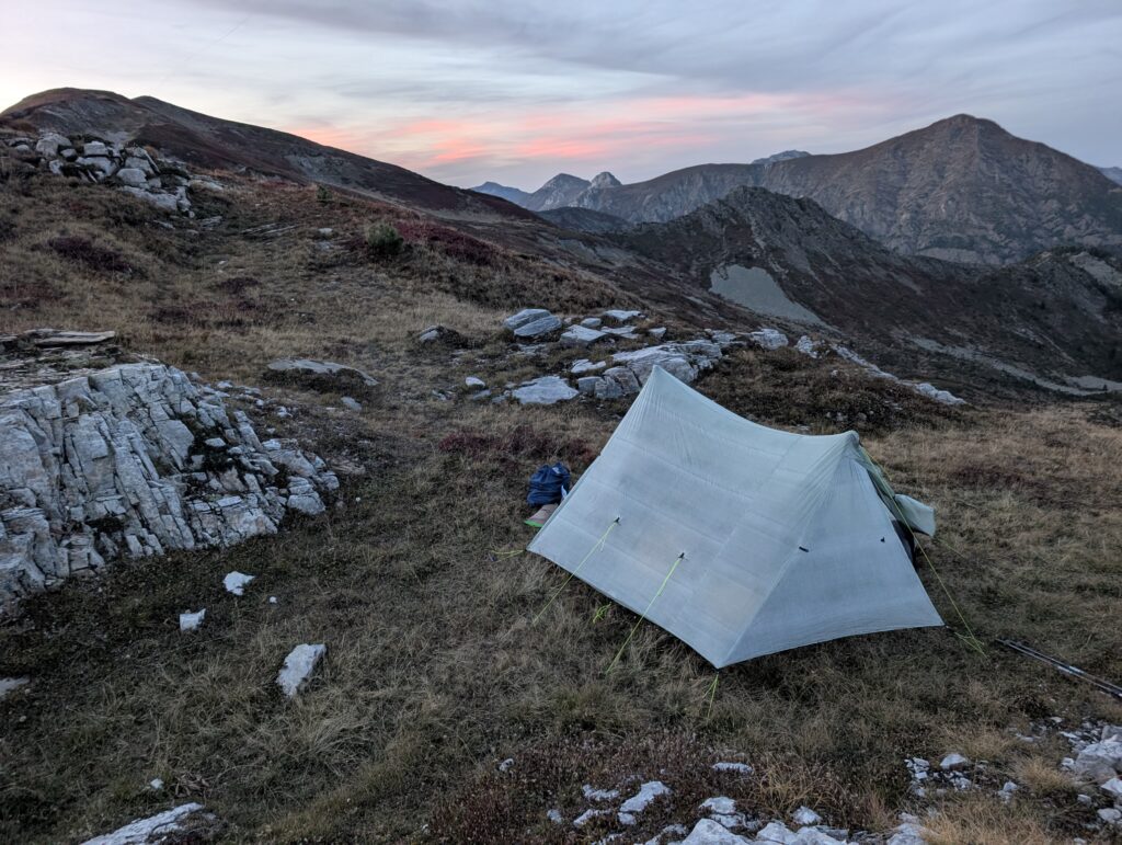 Zeltplatz nahe des Ali Peja-Pass